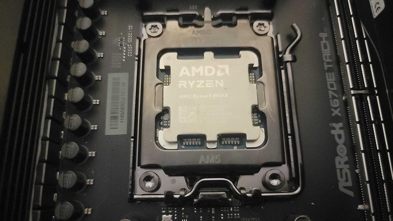 AMD's AGESA 1.2.0.2 BIOS Update Slashes Inter-Core Latency for Ryzen 9000 CPUs by 58%